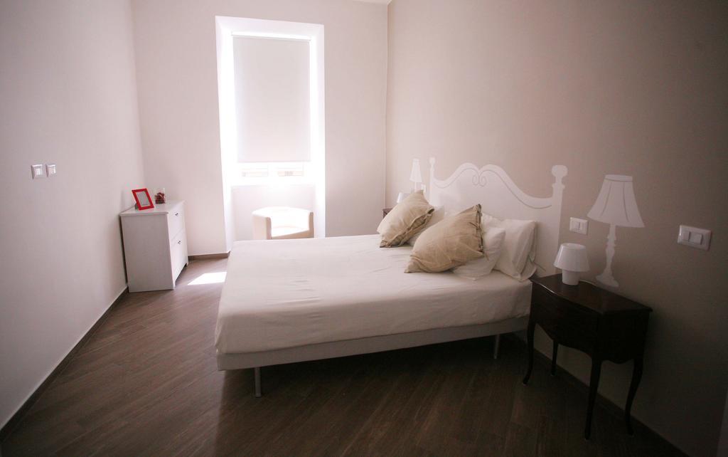 Ferienwohnung Red Flat In Rom Zimmer foto